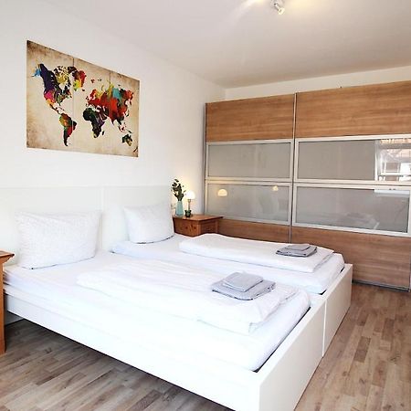 Homie Stay Zell - Apartment Mit Privatparkplatz Zell am Main Exterior photo